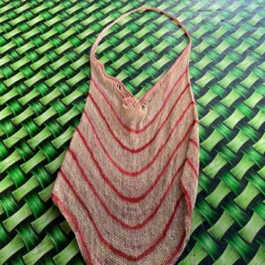 Noken Papua (tas asli Papua). Bahan baku terbuat dari kulit kayu